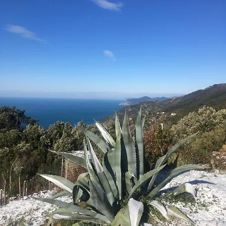 مزرعة للإقامة Rifugio Cinque Terre Biassa