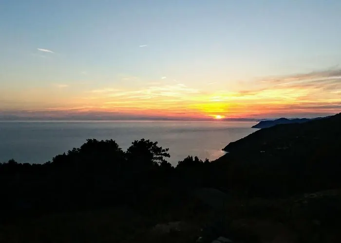 Lantgård Rifugio Cinque Terre Biassa